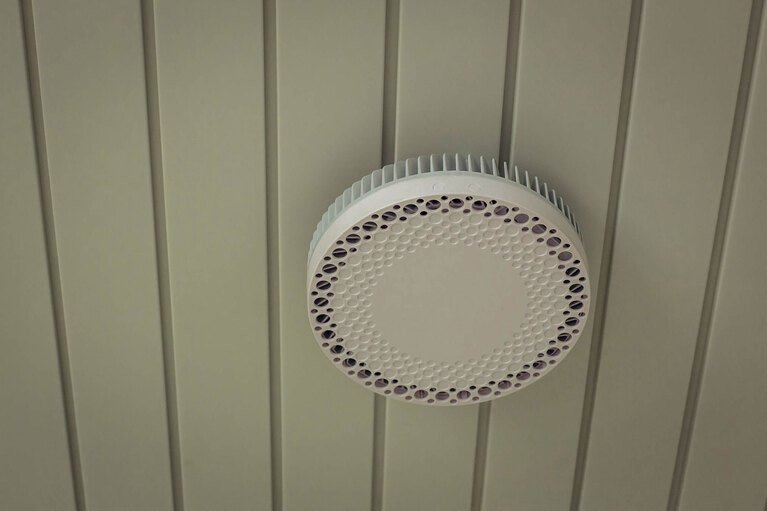 Small-cell base station